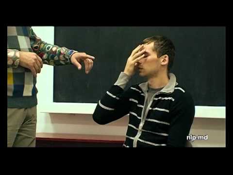 Видео: НЛП и Гипноз. Секрет Бэндлера, быстрое наведение транса. Михаил Антончик