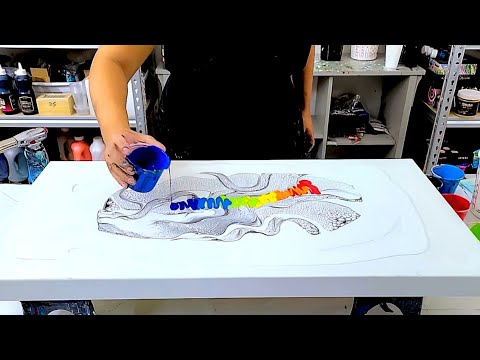 Видео: ПОСМОТРИТЕ что можно создать с помощью мастихина и жидкой краски! - 4 креативные идеи для искусства