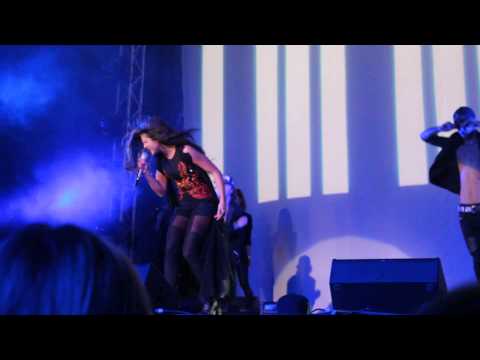 Видео: Нюша - Не перебивай live @ ДС Космос, Белгород