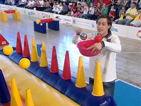 Видео: Папа, мама, я - спортивная семья! Вторая игра 1\4 финала!