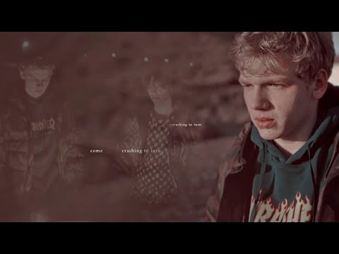 Видео: • enjoy the silence [киса & хэнк; черная весна]