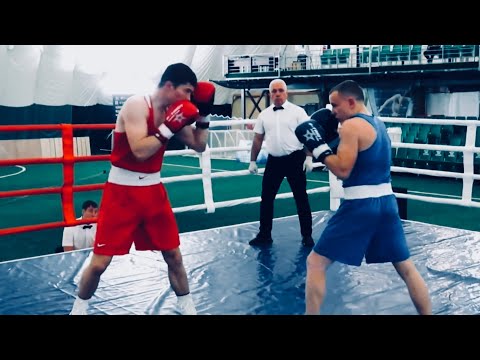Видео: Бокс мужчины 19-40 лет / 67 килограмм / Низкий против Высокого / Ждал что полетит вперёд