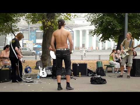 Видео: Черный квадрат - Кончится лето (ВВЦ, Москва, 2010)