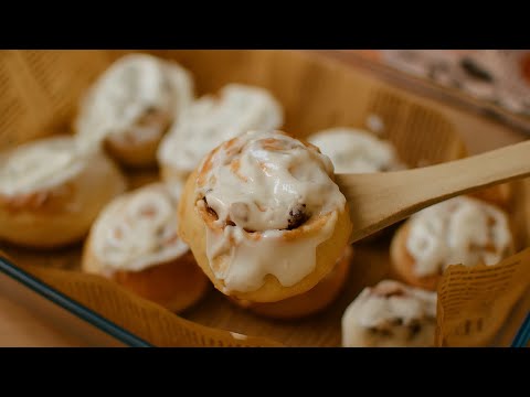 Видео: Быстрые булочки с корицей БЕЗ ДРОЖЖЕЙ! 🍩✨ Приготовьте вкусные угощения всего за 30 минут!