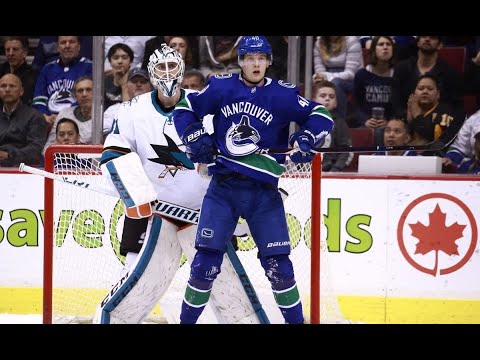 Видео: Scottie Upshall vs Максим - Game 1 - Semi-Final Stanley Cup EAPHL Season № 17