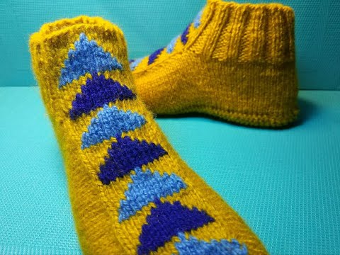 Видео: #838 🔔СЛЕДКИ С БЕСШОВНОЙ ПОДОШВОЙ/ ТРЕХЦВЕТНЫЕ ТАПОЧКИ СПИЦАМИ 🔥