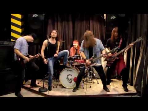 Видео: ПиРоКинэZ — Новый год (Стекловата cover) | Russian Heavy Metal