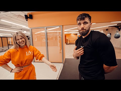 Видео: ЕЛИЗАБЕТ МИ СЕ ПРИСМИВА | КАК СЕ ПРАВИ СТОЙКА НА РЪЦЕ