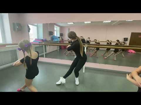 Видео: СИГМА. «А река течёт»