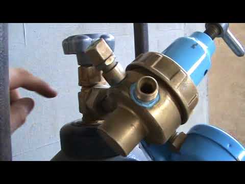 Видео: газвода из прошлого или как ожевить сифон