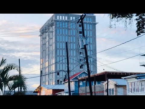 Видео: Эта новая штаб-квартира полиции дивизии А начинает выглядеть впечатляюще