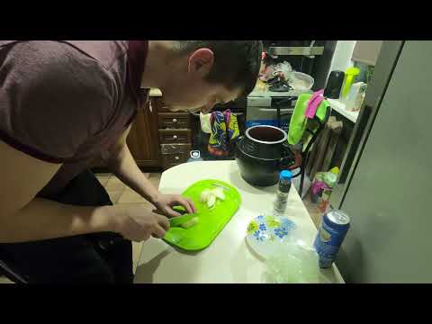 Видео: Глухарь в афганском казане.A capercaillie in an Afghan cauldron