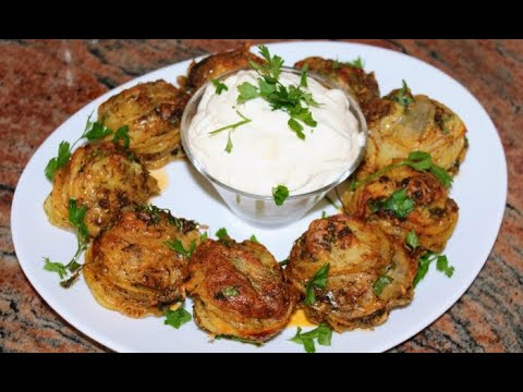 Видео: Апетитни печени картофи с чеснов сос