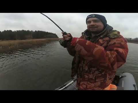 Видео: Рыбалка без напряга.Твич.Воблеры.Щука бьет,все как обычно!