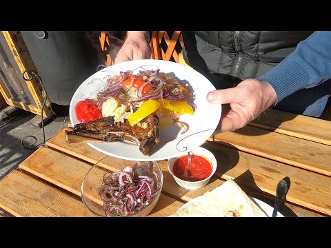 Видео: БАРАНЬЯ КОРЕЙКА НА САДЖЕ. LAMB ON THE SADGE