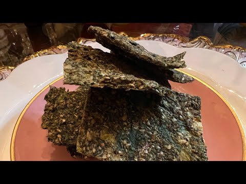 Видео: Как сделать  крекеры из жмыха после соковыжимания