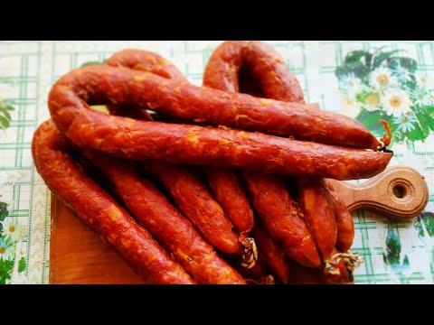 Видео: Как сделать колбасу? Колбаса с свинины для начинающих! Очень легко и вкусно!