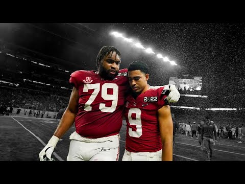 Видео: Что случилось с КАЖДОЙ командой, занимавшей первое место в предсезонном рейтинге в этом столетии