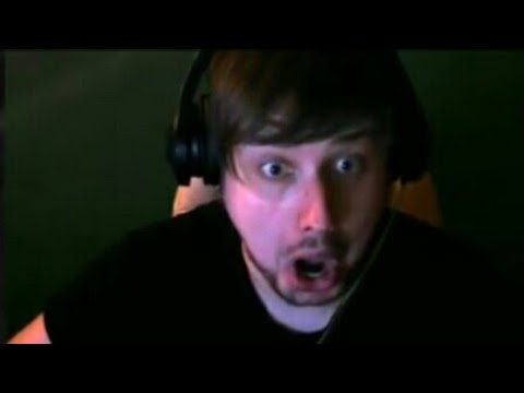 Видео: Нарезка смешных моментов со стрима CHUDO8585: CHUDесный ночной ОР В RESIDENT 7 BIOHAZARD