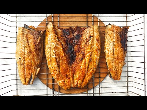 Видео: Скумбрия на решётке. Просто и быстро!!! #Сморгонь #Трабы