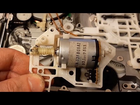 Видео: Ремонт видеомагнитофона Panasonic NV-SD25.