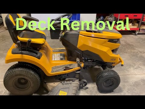 Видео: Снятие палубы Cub Cadet XT2