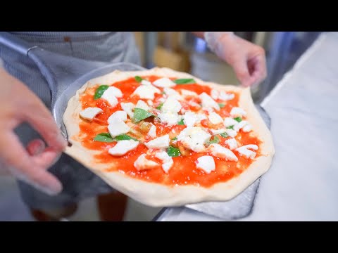Видео: Японская пицца Мишлен ручной работы по рецепту легенд Неаполя в Италии! Дровяной "Pizzeria da Ciro"