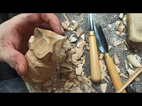 Видео: братец Лис из дерева