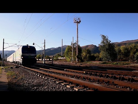Видео: БВ 3625 "Чайка" отлита към есенното море с локомотив 80 039...