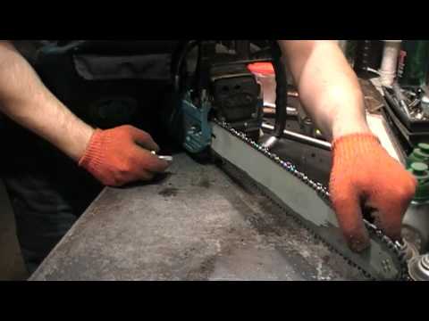 Видео: Как правильно натягивать цепь на бензопиле