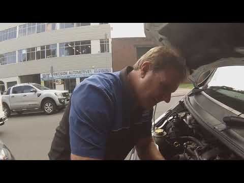 Видео: Проблема с запуском фургона Ford Transit 2,4 л. Двигатель плохо заводится. Двигатель не заводится.