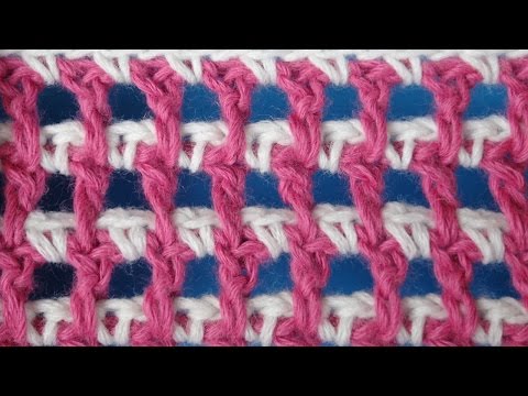 Видео: Two color mesh crochet    Двухцветная сетка узор вязания крючком 54