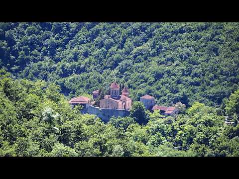 Видео: Грузия, Кутаиси. Монастырь Гелати. 1км до крепости Давида и дальше к Монастырю Моцамета.