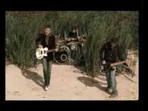 Видео: Девочка улиц (шлимазлам не смотерть)