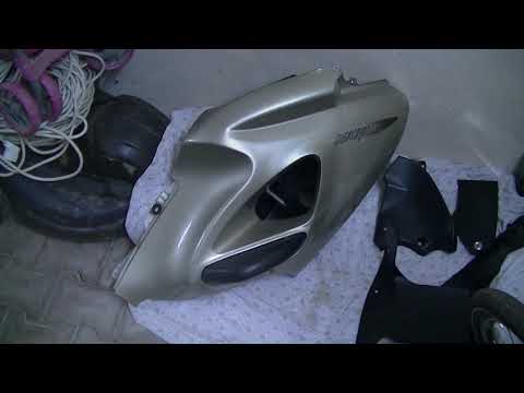 Видео: Honda Deauville 650 Разборка пластика