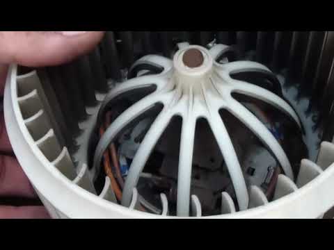 Видео: Снятие моторчика печки,замена салонного фильтра,снятие бардочка в ауди Q7