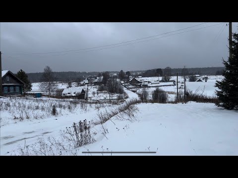 Видео: Пробрался в заброшенный деревенский дом/готовлю на костре