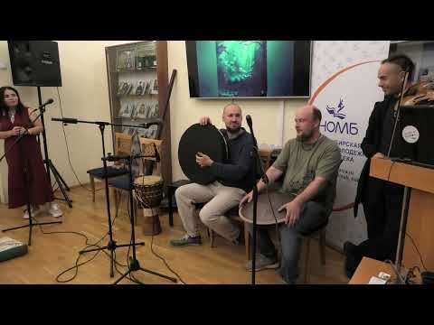 Видео: Открытие выставки Евгения Клюева "Ритмы красок" - Музыкальный этно джем