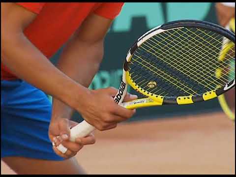 Видео: Хватка для удара справа молодой Надаль  уникальные кадры