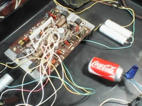 Видео: Адаптация Кока-Колового FM - РАДИОПРИЁМНИКА мини ПОД усилитель от магнитофона МАЯК - 240.