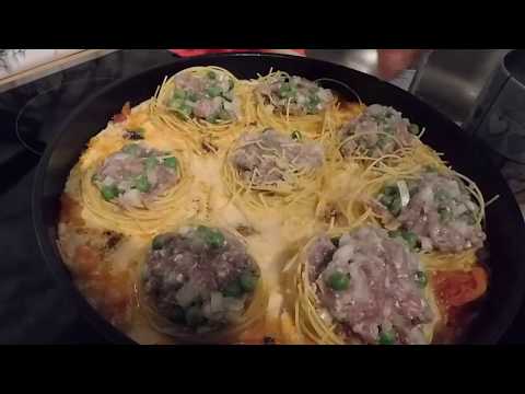 Видео: Макаронные гнезда с фаршем на сковороде-быстро, просто, вкусно !