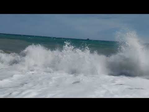 Видео: 12 сентября. Ялта.  Море волнуется два 🌊🌊🌊🌊