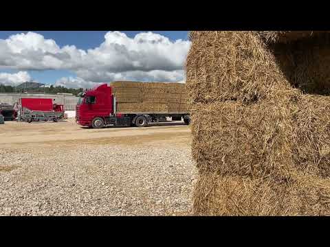 Видео: Огромные скирды соломы в прямоугольных тюках, по 1900 тонн и более - большие деньги. Новый проект