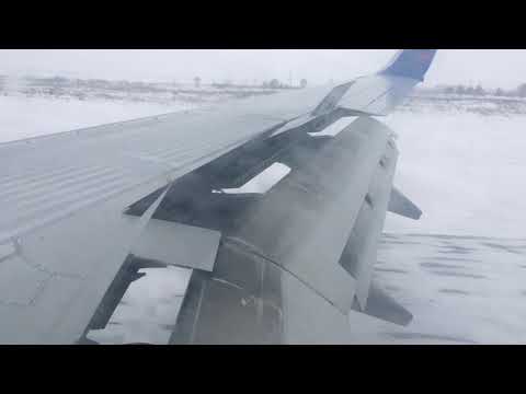Видео: Посадка в аэропорту Кольцово (Екатеринбург)