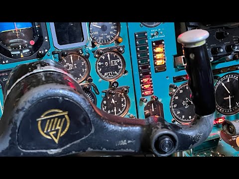 Видео: Кабина Ту-154