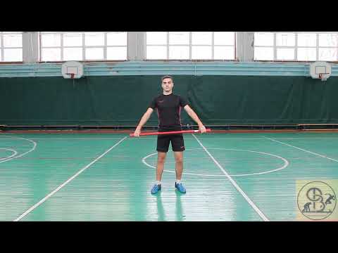 Видео: Удар по неподвижному и катящемуся мячу внутренней стороной стопы. 5-7 класс