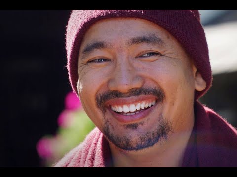 Видео: Чогьял Ринпоче  интервью в преддверии курса Пхова