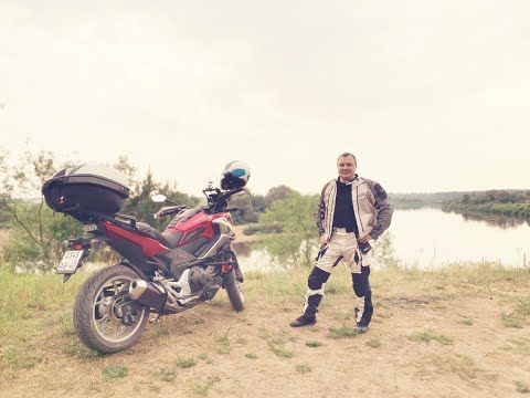 Видео: Турэндуро на  паркетном   мотоцикле Honda NC 750 X DCT 2016 года