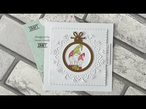 Видео: Легко..Элегантная рождественская открытка #craftaddictionuk #код купона .. susan5
