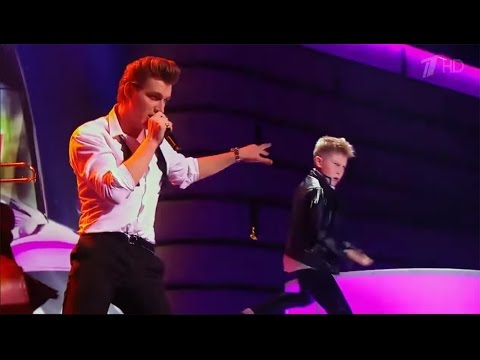 Видео: Алексей Воробьев и Владимир Цымбалюк в "Лучше всех!" с номером Blue suede shoes